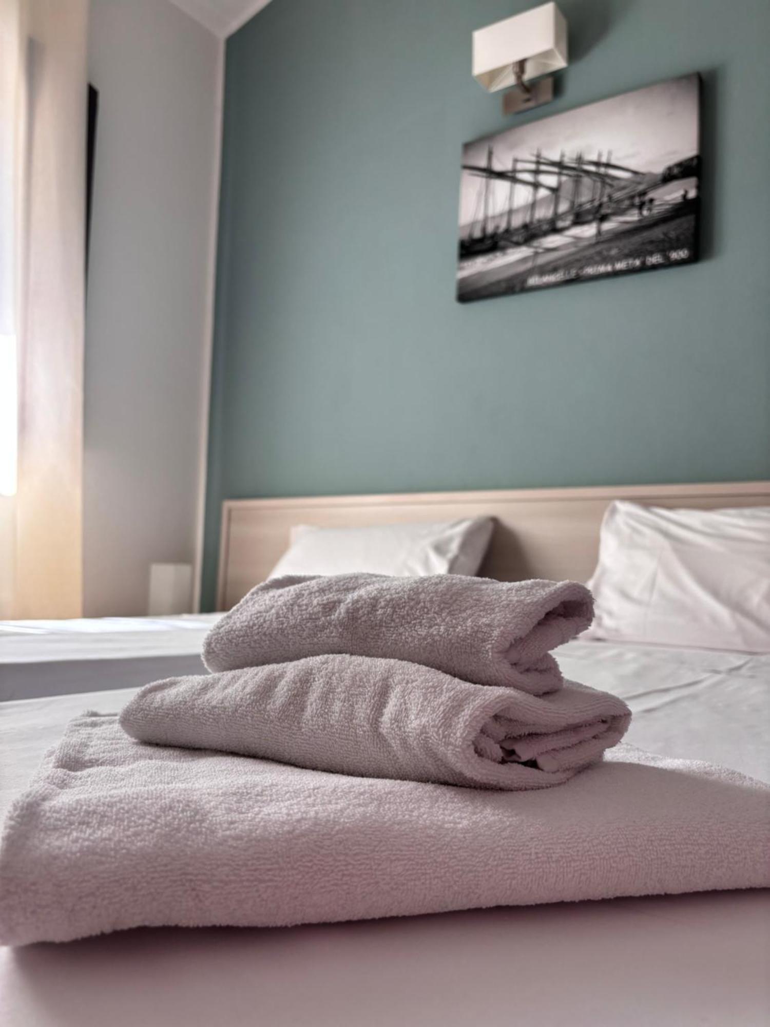 Hotel '904 บุจแจร์รุ ภายนอก รูปภาพ