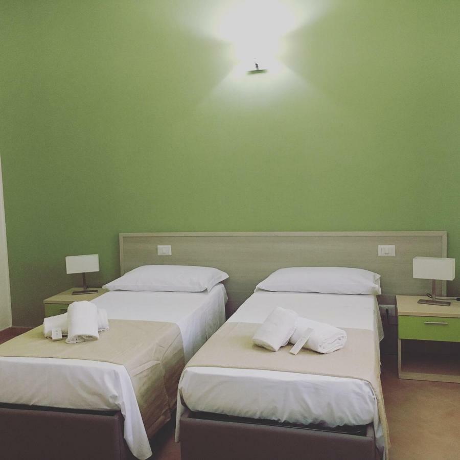 Hotel '904 บุจแจร์รุ ภายนอก รูปภาพ